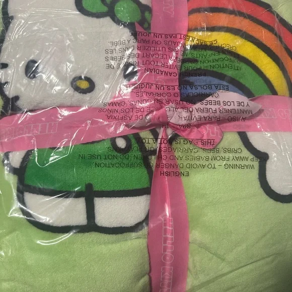 Hello Kitty FULL/QUEEN Lucky Rainbow Blanket
